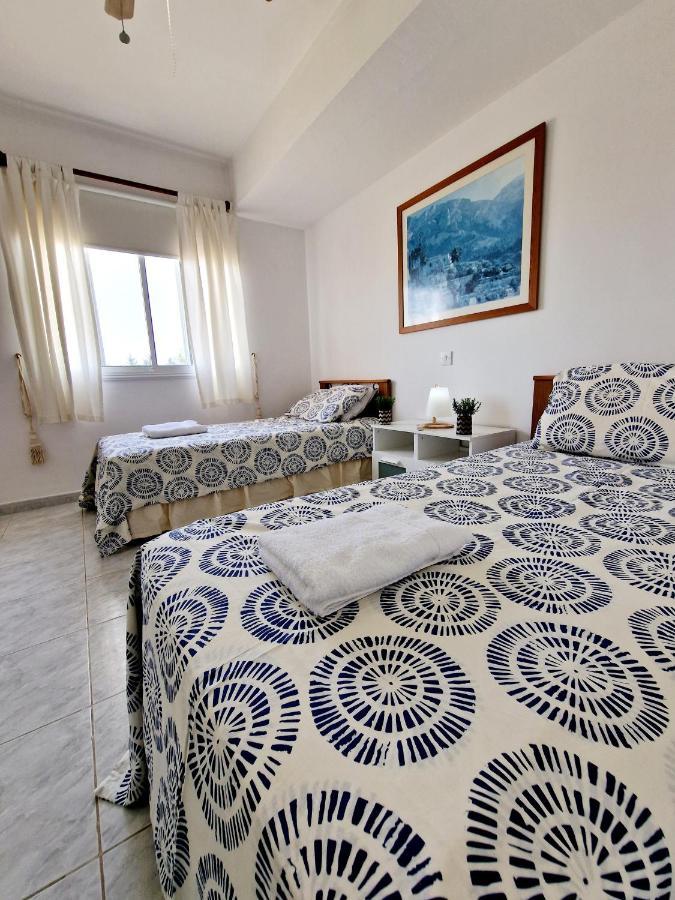 Emma'S Place, 2 Bedroom Apartment With Pool View Paphos Exteriör bild